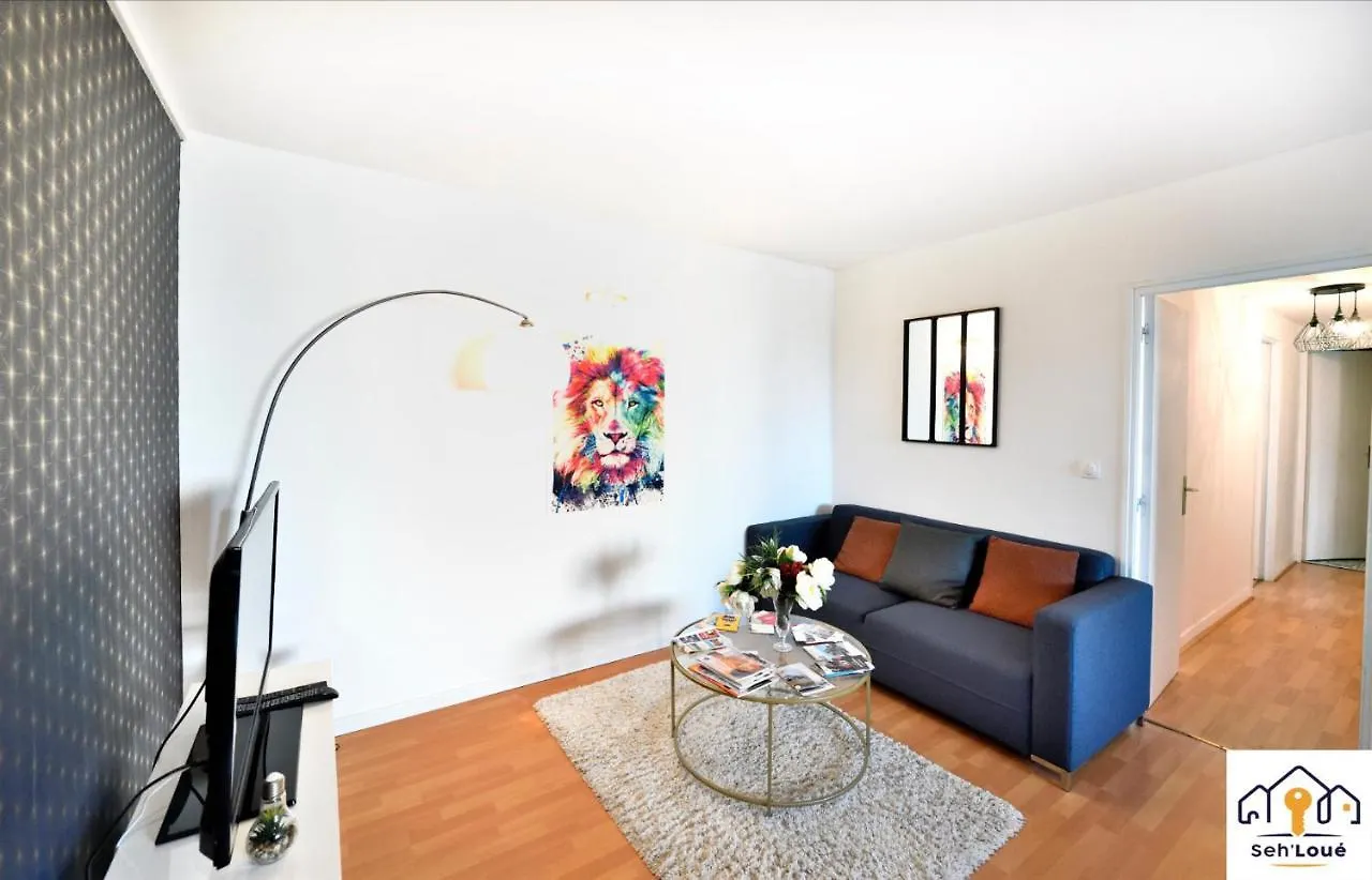 Проживание в семье Chambre 4 Avec Sdb Privatif Et Communs A Partager Sehloue Сен-Бриё